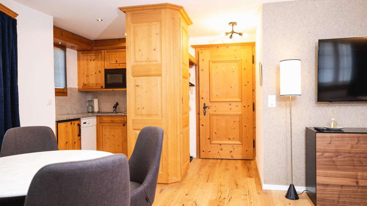 Wunderstay Alpine 3 Chic Studio Central Location Клостерс Екстер'єр фото